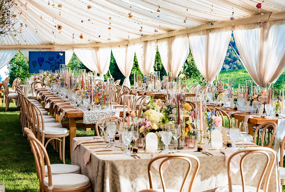The Table Is the Stage: Why Linens & Lighting Make or Break an Event