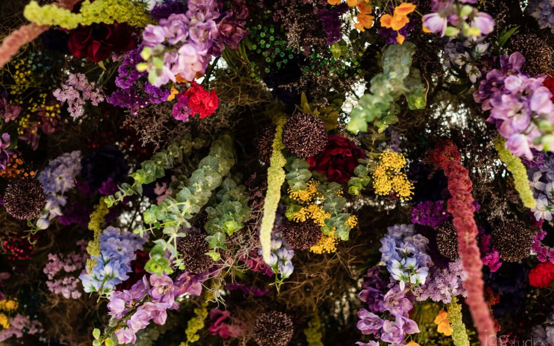 The 2024 Floral Movement in Weddings: Dutch Masters and European-Inspired Elegance